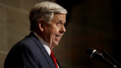 Photo of Missouri judge tosses open-records lawsuit against Governor Parson