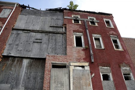 Abandoned building, Newstalk KZRG