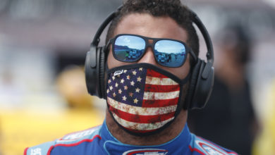 Photo of FBI says noose was in garage for months, no crime committed