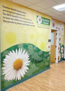 Freeman presents DAISY Award to CVOR Nurse Lee