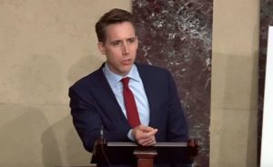 Hawley blasts Biden Administration after massive border crossing in Texas