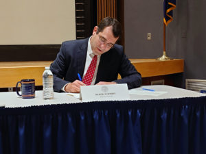 Derek Schmidt announces congressional run in Kansas’ second district