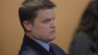 Photo of Kansas agency probing GOP over breaking open meetings law