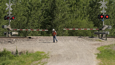 Photo of Missouri rail safety crossing plan unveiled a year after fatal Amtrak collision