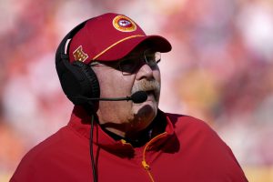 Broncos Chiefs Football