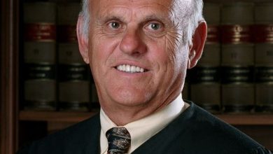 Photo of Federal judge temporarily blocks Trump’s executive order redefining birthright citizenship