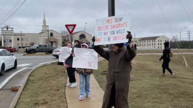 Photo of Protest at 7th and Rangeline protests Trump Administration’s immigration policies