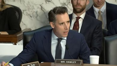 Photo of Hawley secures commitment from Trump DOJ to investigate Biden FBI spying on him