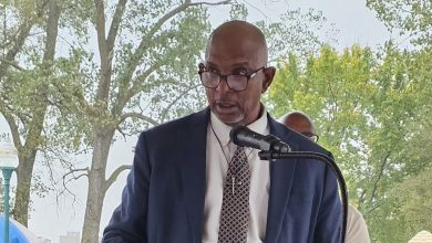 Photo of Mayor Cortez discusses pay raises for certain city employees