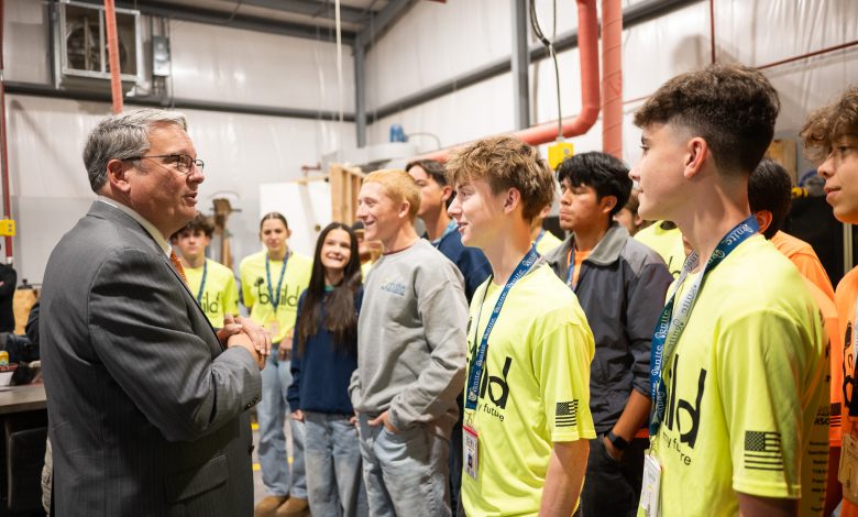 President meeting students