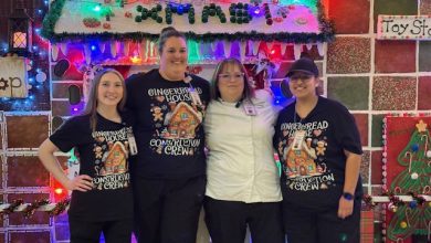Photo of Downstream Casino Resort unveils 12-foot-tall gingerbread house